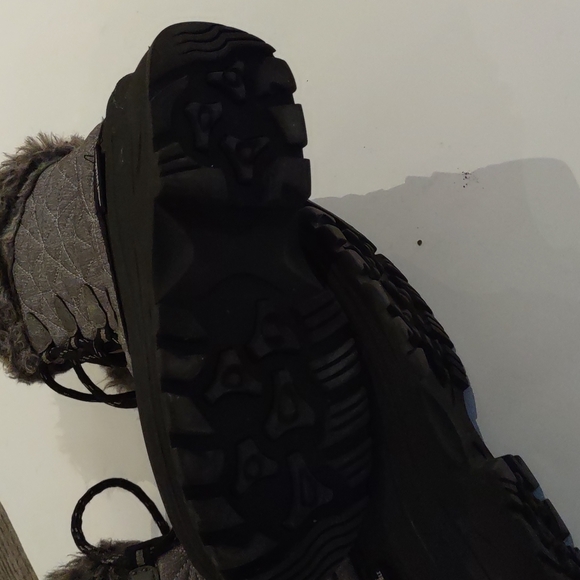 Beautiful boots by ice fileds 🍀☘️🍀 - Picture 6 of 14